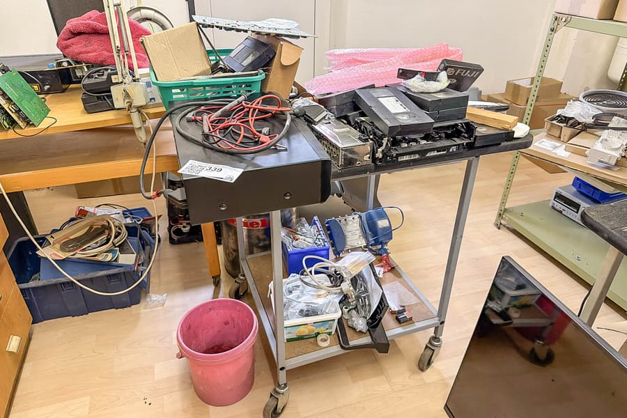Transportwageninhalt: Ersatzteile